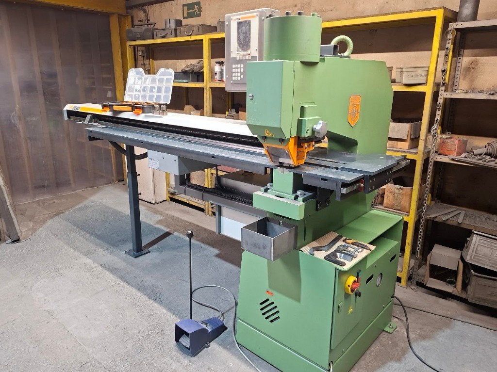 Peddinghaus Hydraulic 502 Ponsmachine + Pehu CNC XL Tafel, Ophalen