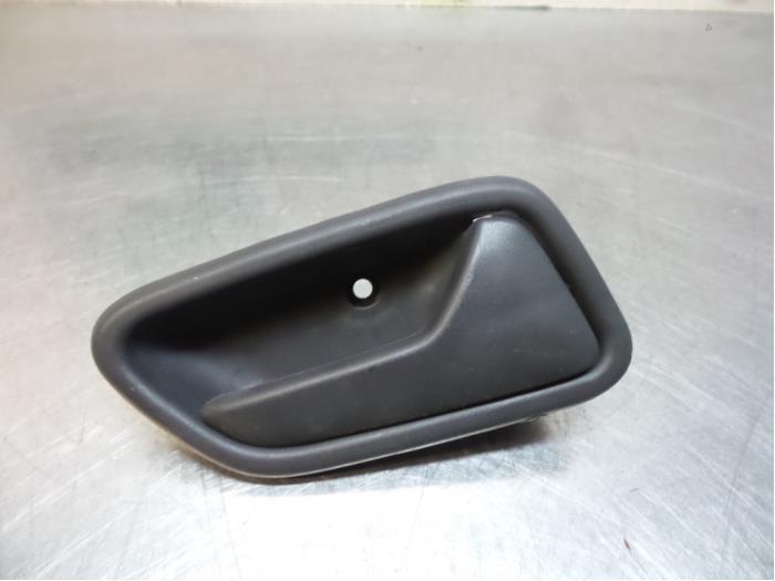 Poignée portière 4portes arrière droite d'un Suzuki Ignis, -, Utilisé, -, Suzuki