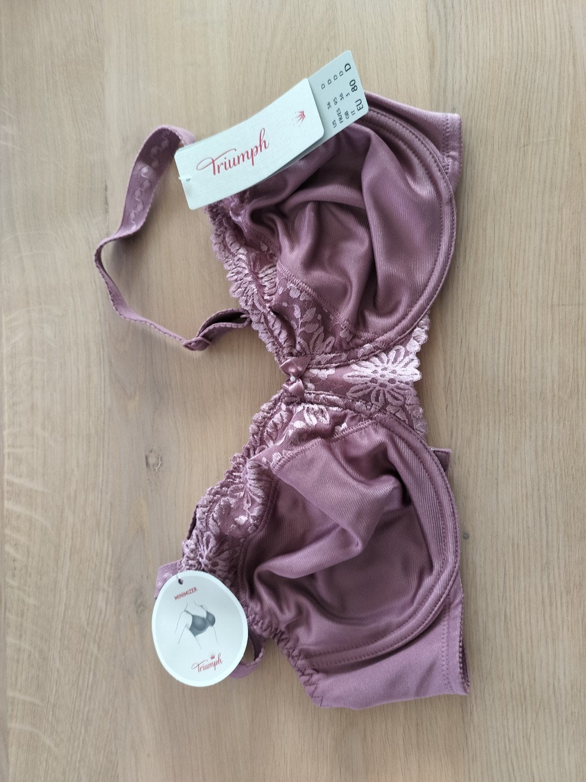 Nieuwe BH kleur aubergine - Triumph maat 80D, Kleding | Dames, Ondergoed en Lingerie, Triumph, Ophalen, BH