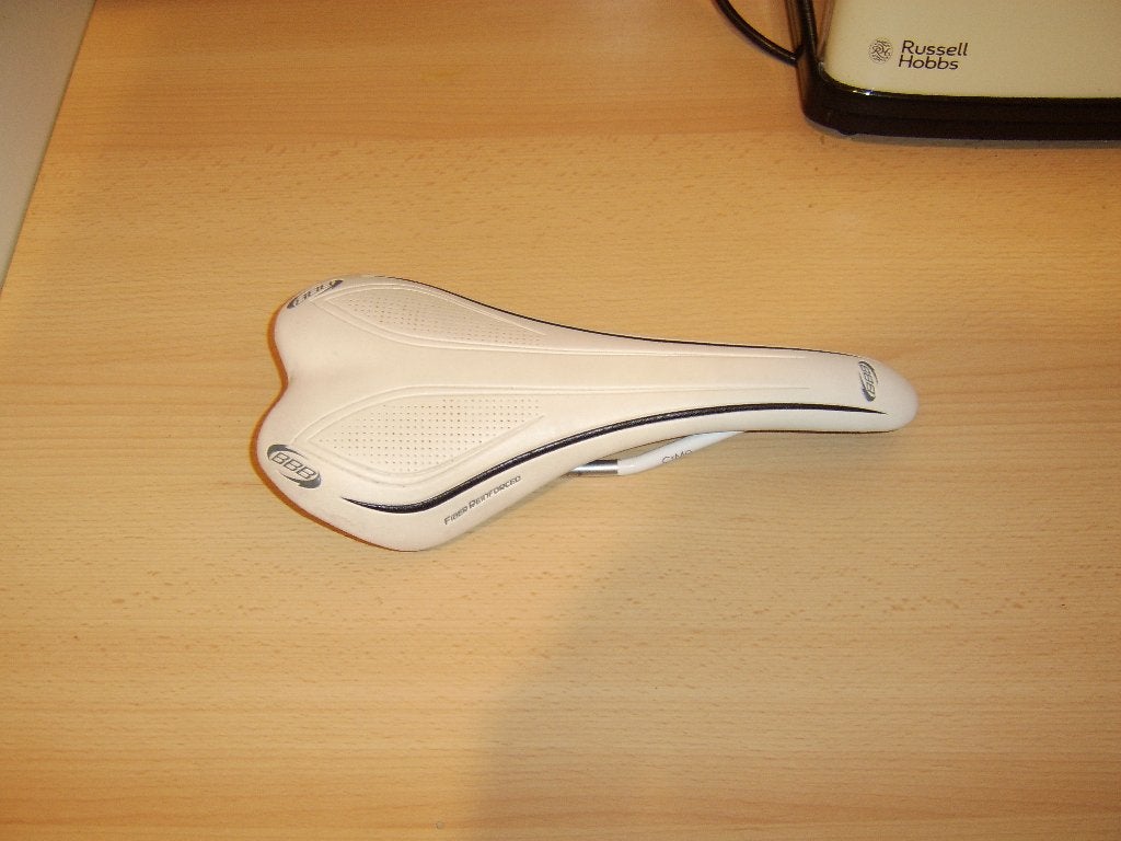 Selle vélo neuve 10 euros, Fietsen en Brommers, Ophalen, Zo goed als nieuw, Zadel