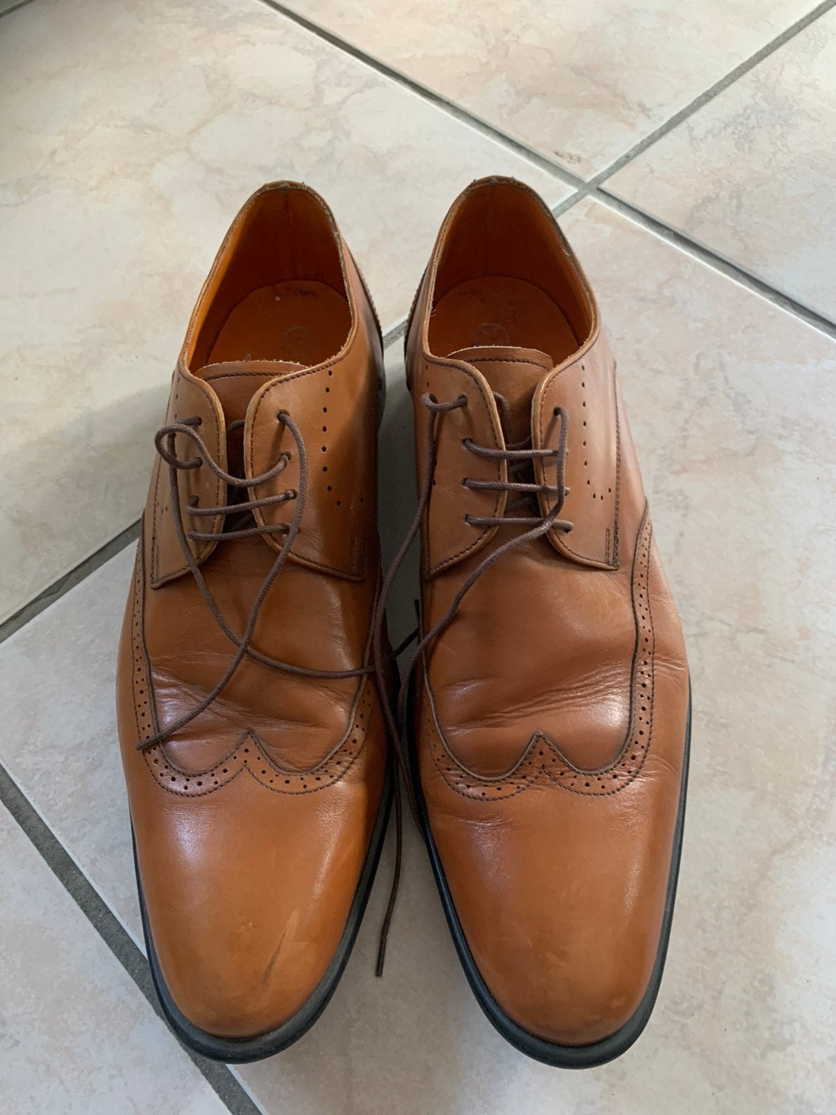 Klasse heren schoenen Ambiorix 43 1/2 cognac kleur kwaliteit, Kleding | Heren, Ophalen of Verzenden, Zo goed als nieuw