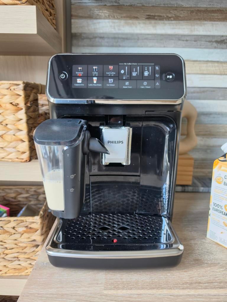 Philips LatteGo 3300, Elektronische apparatuur, Koffiezetapparaten, Ophalen, Afneembaar waterreservoir, Gebruikt, Espresso apparaat