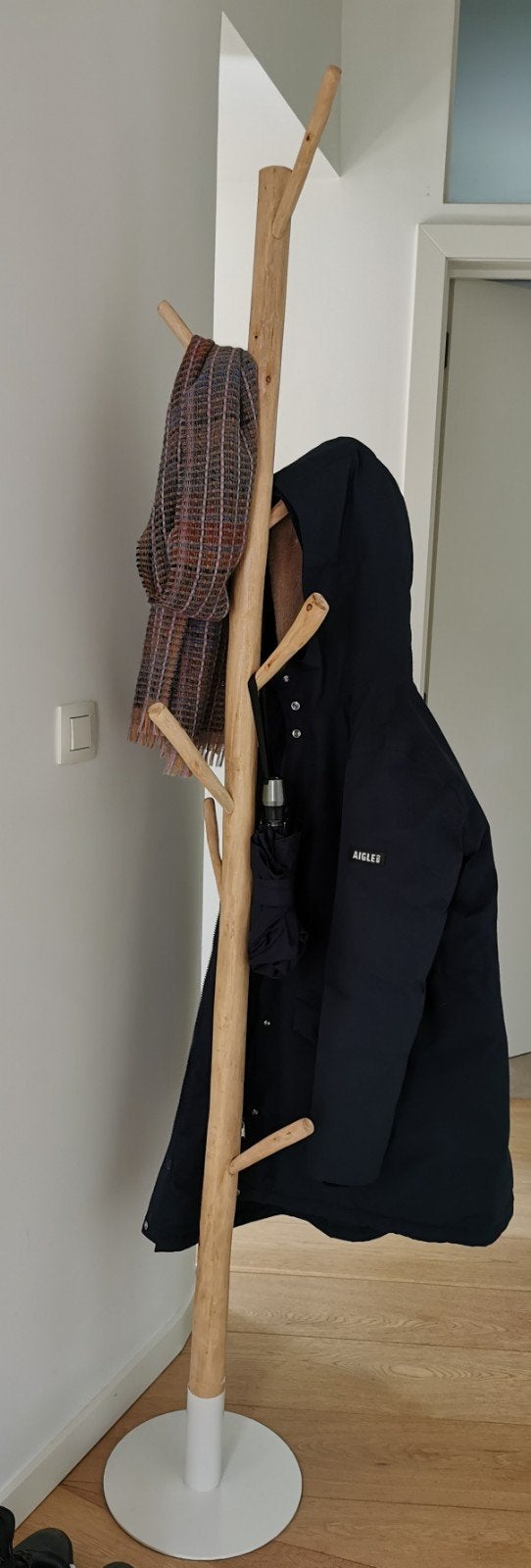 Porte-manteau en bois d'eucalyptus, Enlèvement, Bois