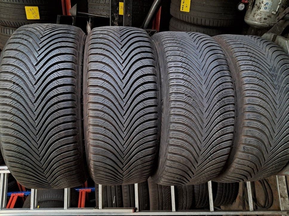 2055517 205/55/17 225/45r17 Runflat d'hiver, Enlèvement