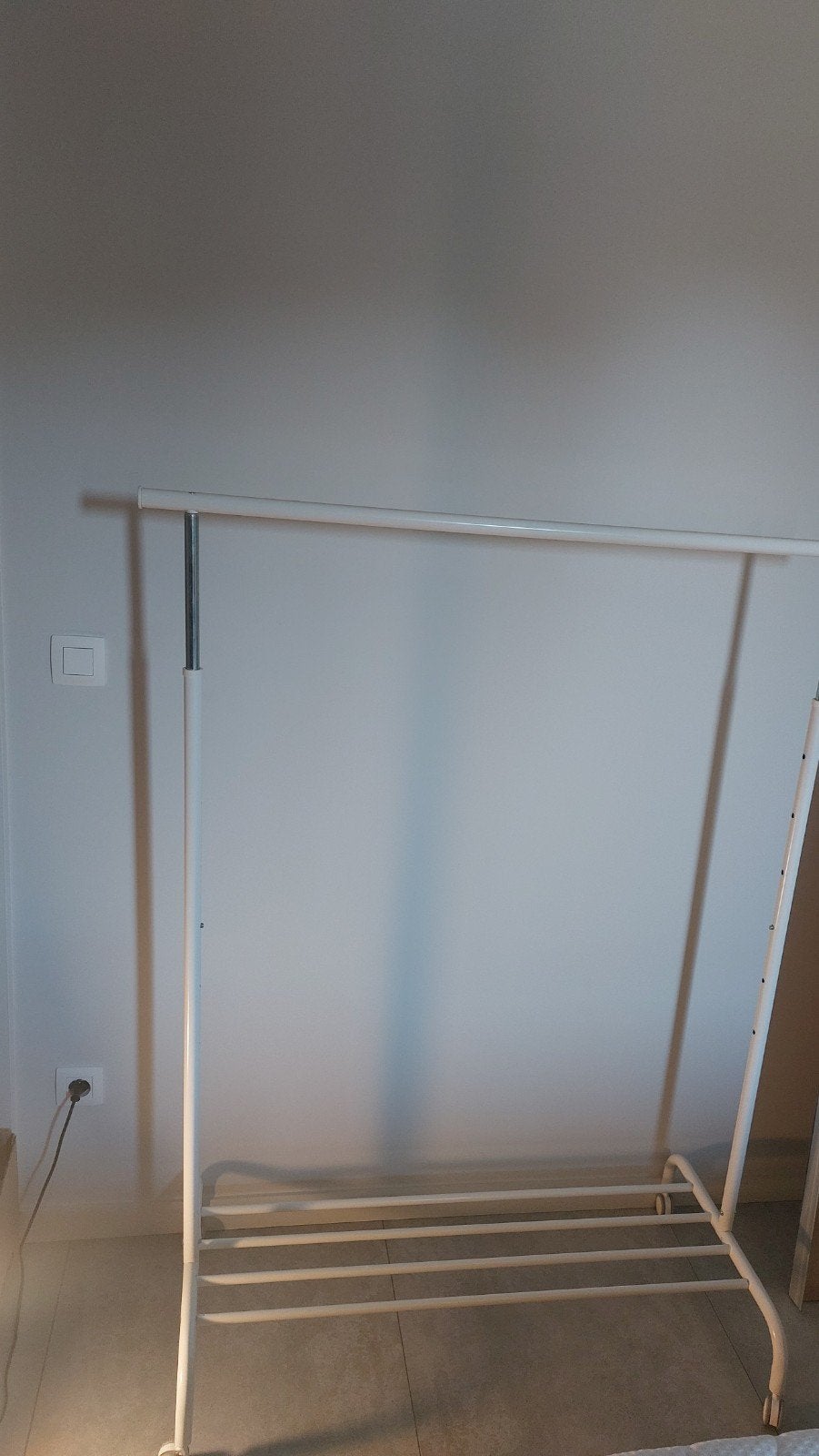 Ikea kledingrekje, Ophalen