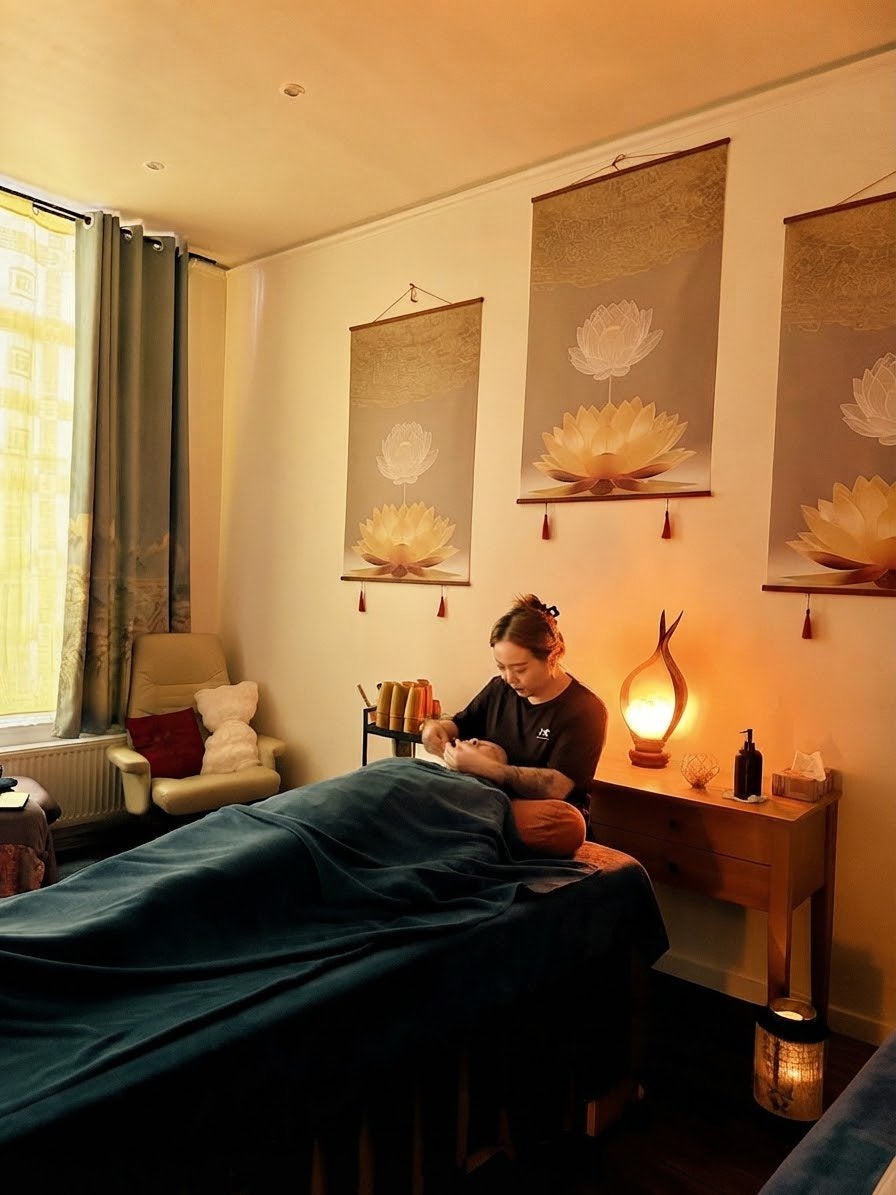 ⁠Professional Massage & Fire Cabin Therapy - Brussels, Ontspanningsmassage