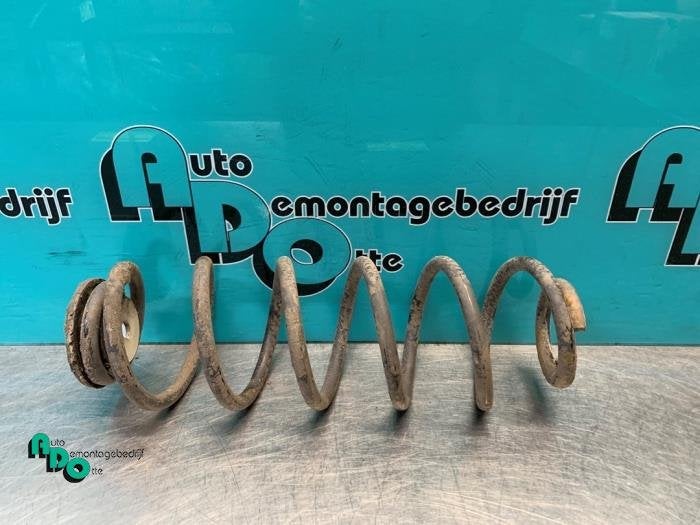 Ressort de flexion arrière d'un Peugeot 307 (307 01-), -, 3 mois de garantie, Utilisé, -