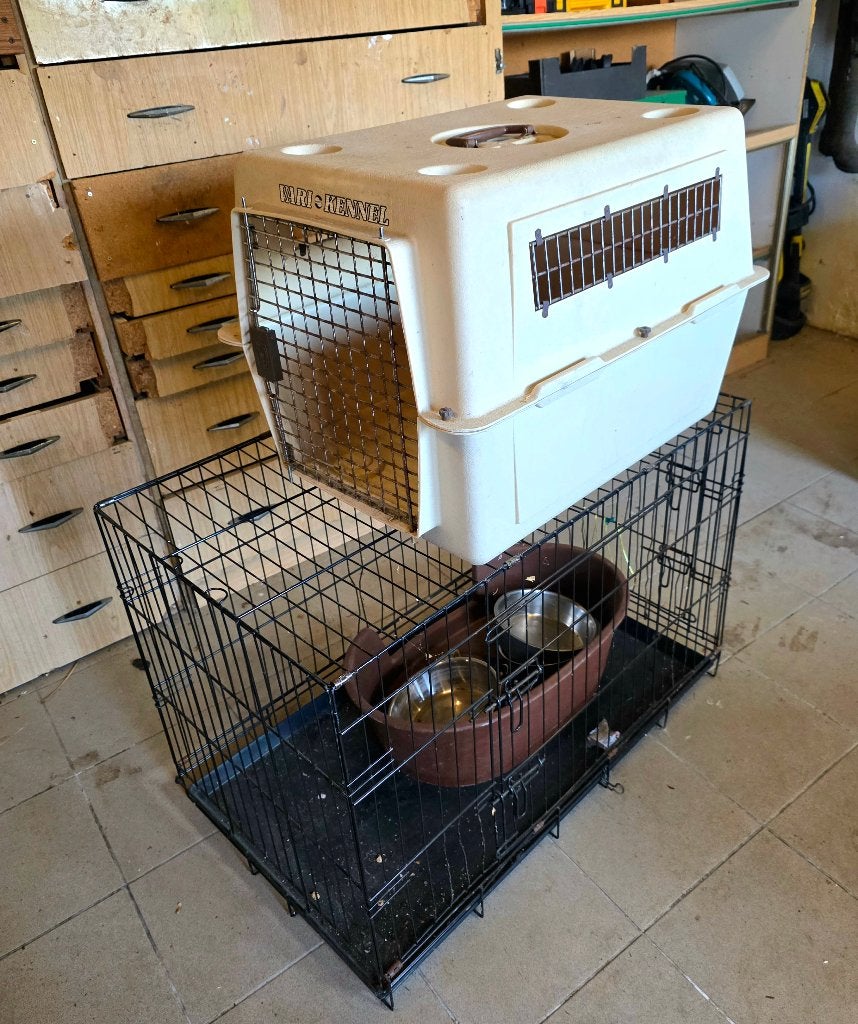 Vari-Kennel transportbox + draadbench + voerbakken, Dieren en Toebehoren, Ophalen, Gebruikt