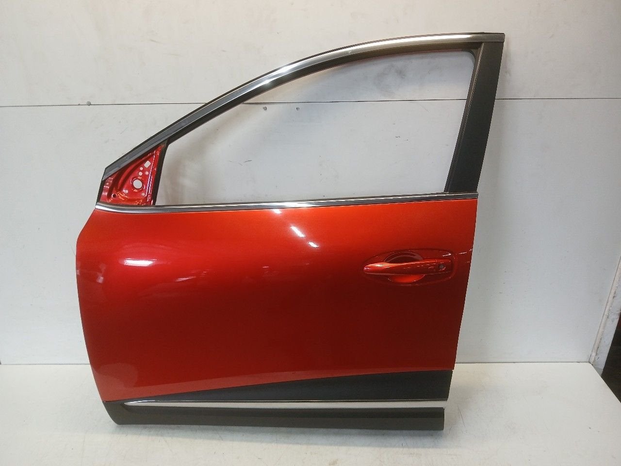 Portier links voor Renault Kadjar, Onderdelen@venauto.nl, Van der Ven Autorecycling B.V., Ettenseweg 76, 4706 PB Roosendaal, The Netherlands