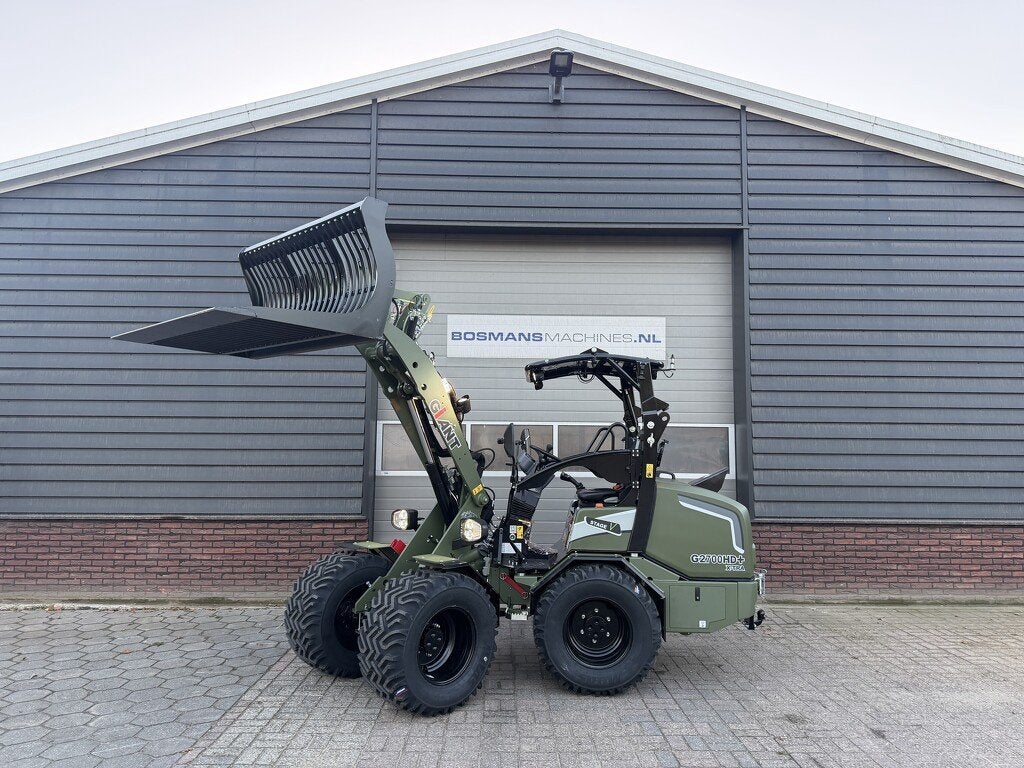 GIANT G2700 X-TRA HD+ minishovel NIEUW speciale MAT GROEN ed, Zakelijke goederen, Tobroco, Info@tobroco.nl, Sprendlingenstraat 57
5061 KM  Oisterwijk