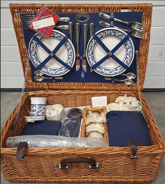 nieuwe gevulde Picknickmand, Hobby en Vrije tijd, Ophalen, Nieuw