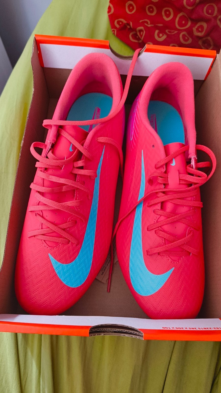 chaussure de foot, Sports & Fitness, Enlèvement ou Envoi, Neuf, Chaussures