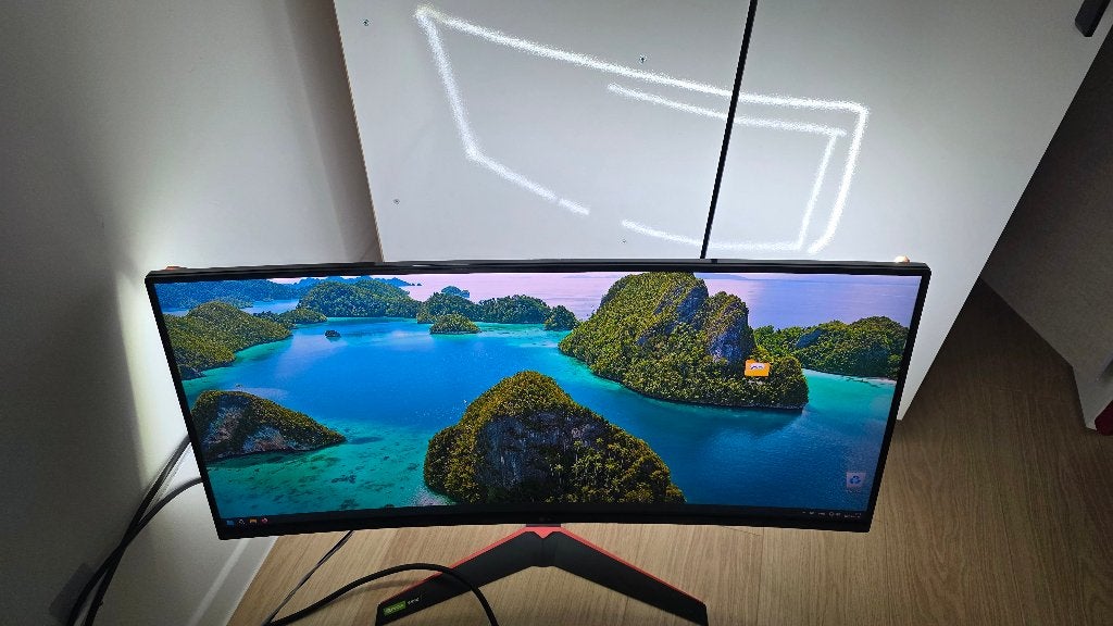 LG UltraGear 34" scherm - Gebogen - 144Hz - Elsene, Ophalen, Zo goed als nieuw, Gaming