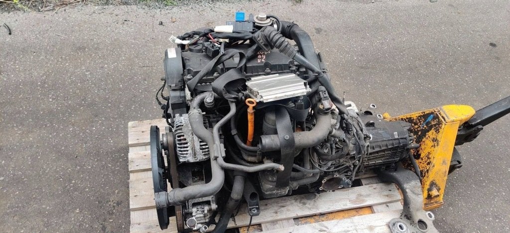 Moteur AVB Complet SKODA AUDI PASSAT VW SUPERB A4, Verzenden, Gebruikt, Overige automerken
