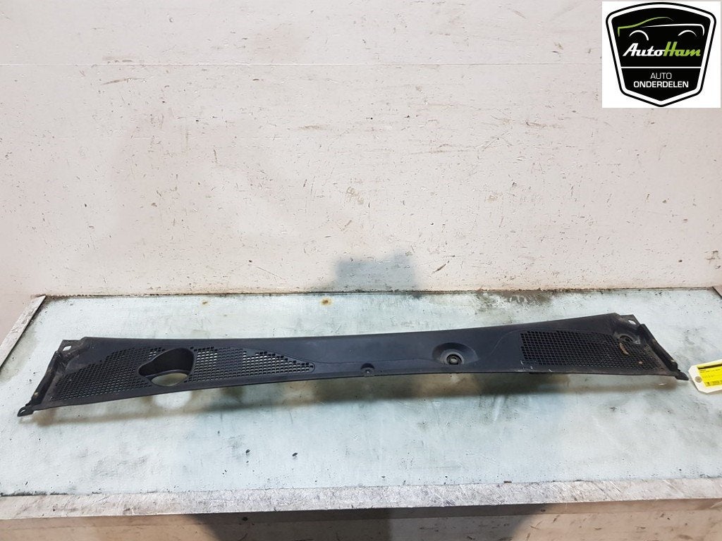 BAIE DE PARE BRISE Dacia Lodgy (JS) (|668119050R|), Utilisé, Dacia