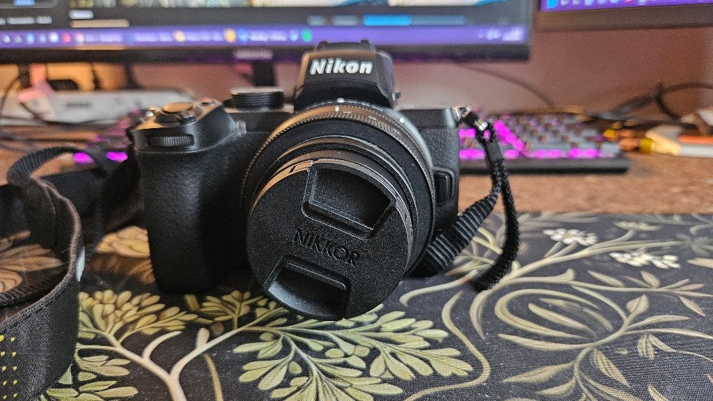 Nikon Z50 + Nikkor DX 16-50mm kitlens + accessoires, TV, Hi-fi & Vidéo, Appareils photo numériques, Sacoche d'appareil photo, Comme neuf