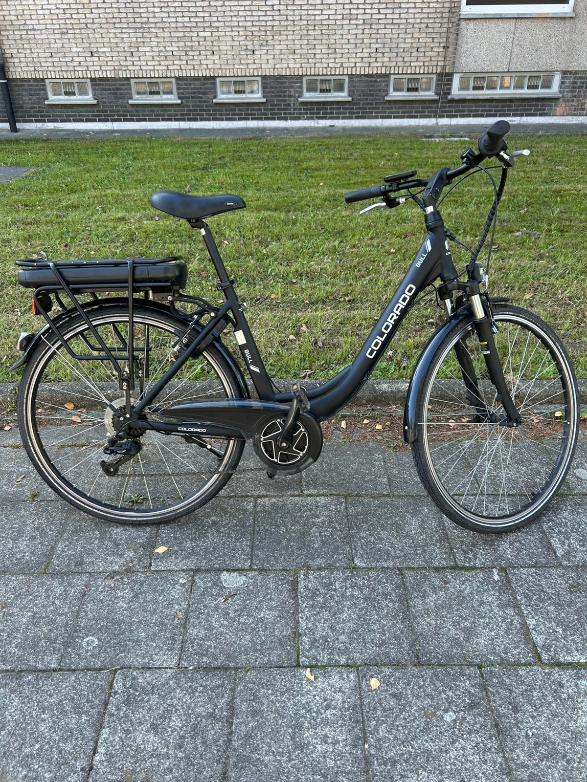 Vélo électrique Colorado -moteur central - seulement 1000 km, Enlèvement, Comme neuf, 50 km par batterie ou plus, Autres marques