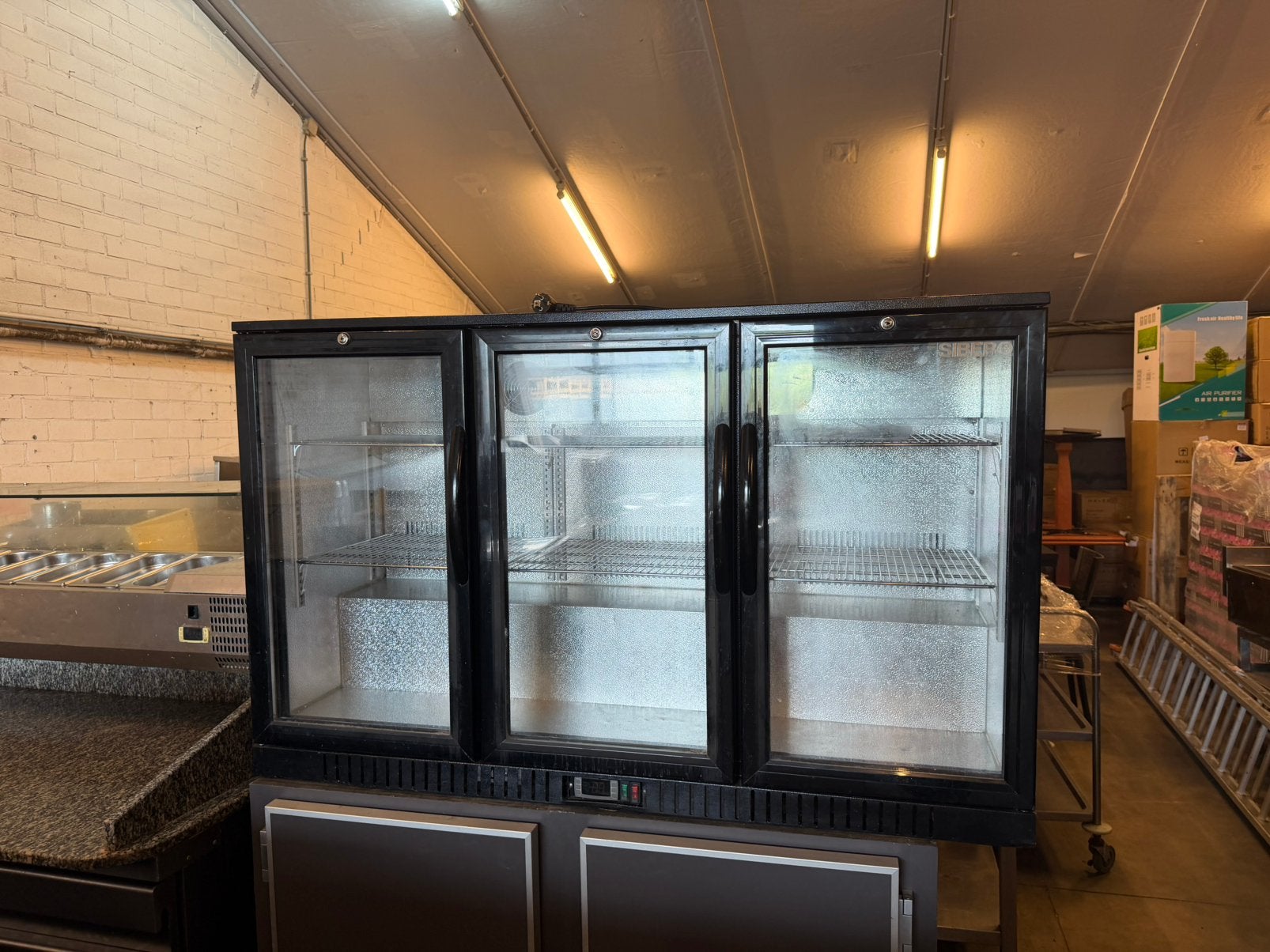 Professionele 3-Deurs  / Horeca /Mancave/ Koelkast ZGAN, 85 tot 120 cm, Zonder vriesvak, 200 liter of meer, 60 cm of meer