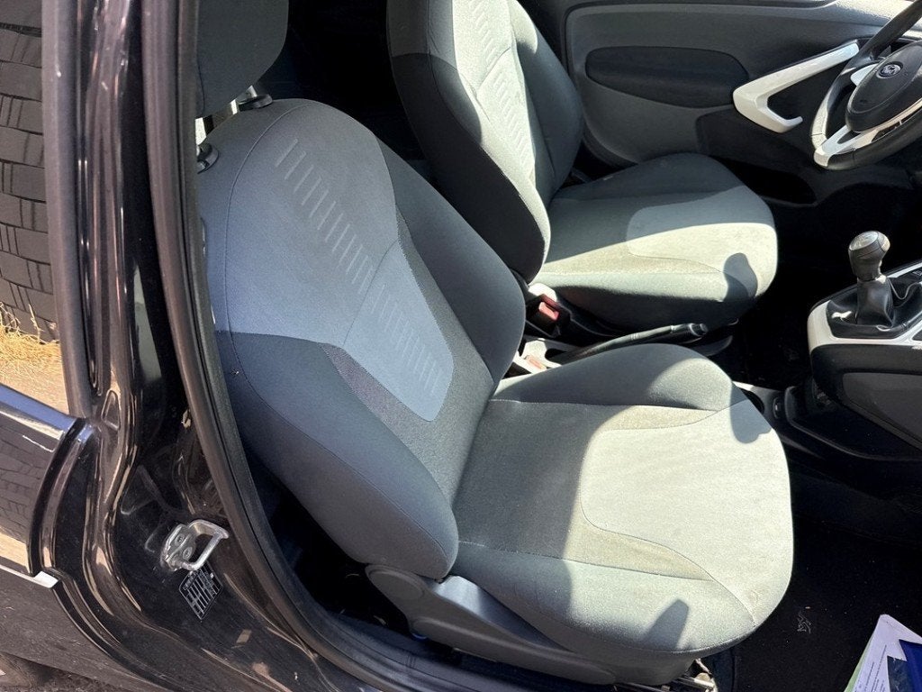 STOEL RECHTS VOOR Ford Ka II (01-2008/05-2016), Auto-onderdelen, Gebruikt, Henry-Ford-Straße  1
50735  Köln, DE, Ford-Werke GmbH