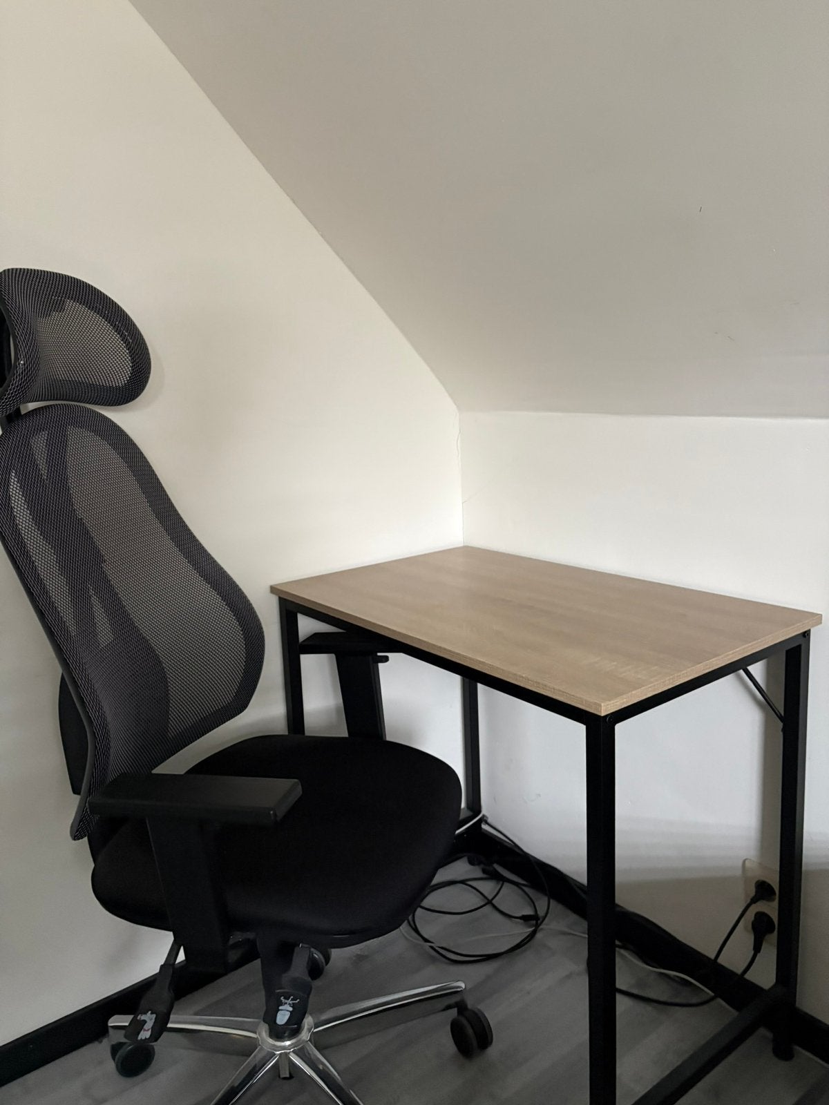 Tafeltje en game/bureaustoel, 50 cm, 80 cm, Comme neuf, Enlèvement