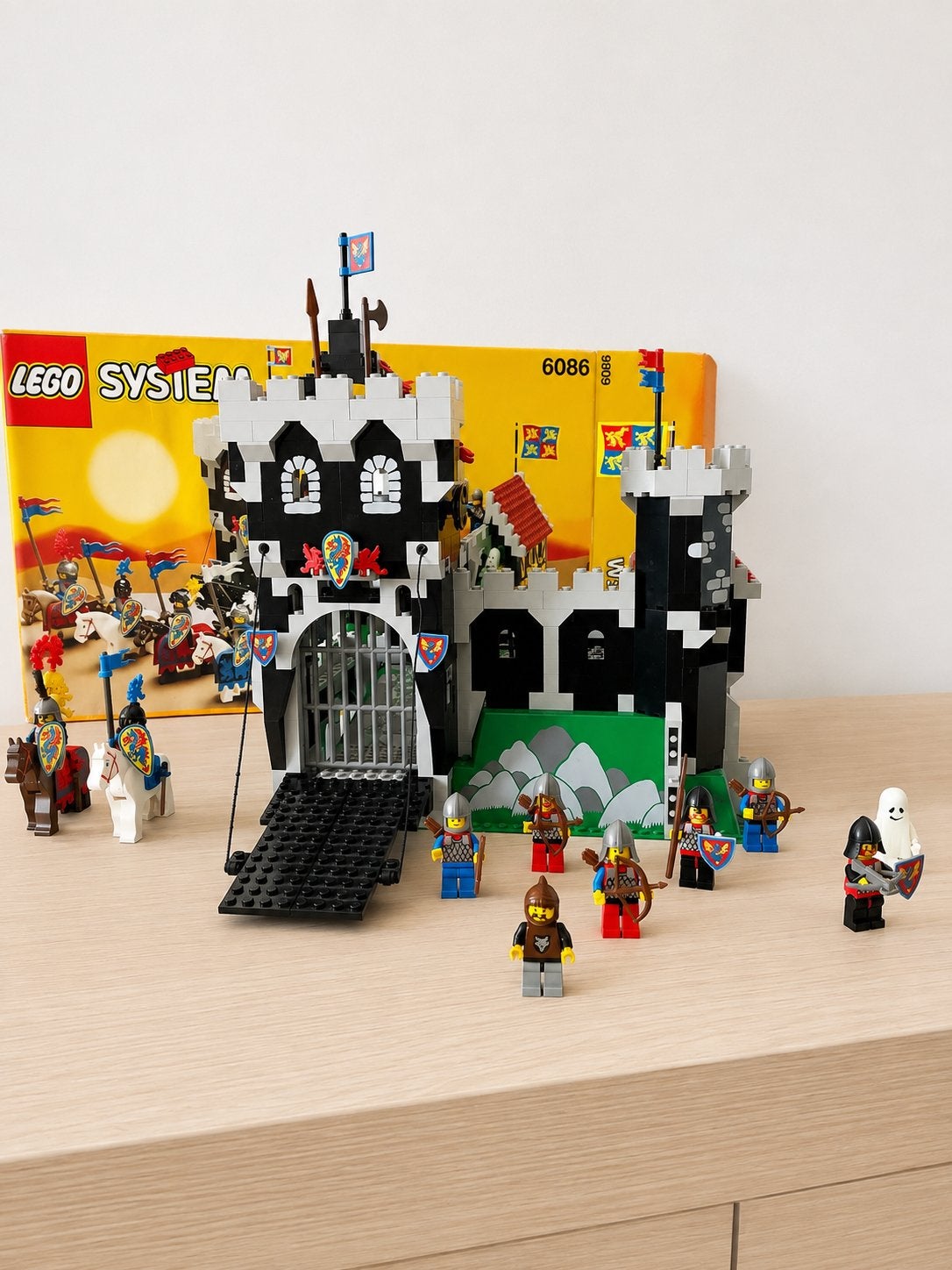 Lego Kasteel 6086: compleet met doos, Ophalen, Zo goed als nieuw, Compleet, Lego