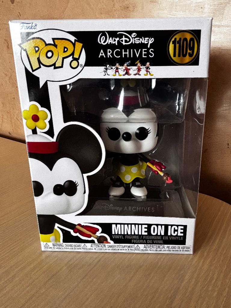 Funko Pop Walt Disney 1109 Minnie on ice als nieuw met doos, Ophalen of Verzenden, Overige figuren, Zo goed als nieuw, Beeldje of Figuurtje