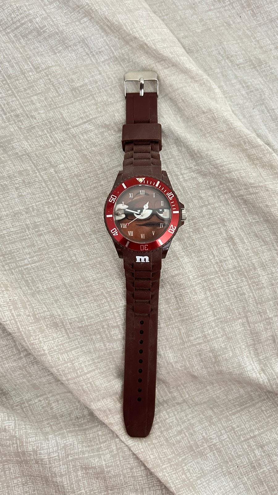 M&m horloge, Bijoux, Sacs & Beauté, Montres | Enfants, Enlèvement ou Envoi, Neuf, Brun, Garçon ou Fille