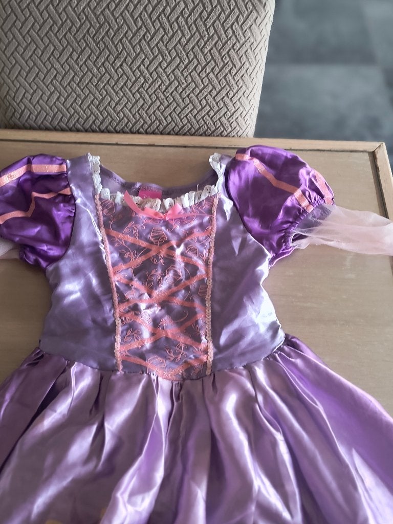 Verkleedkleren, Ophalen, Zo goed als nieuw, Meisje