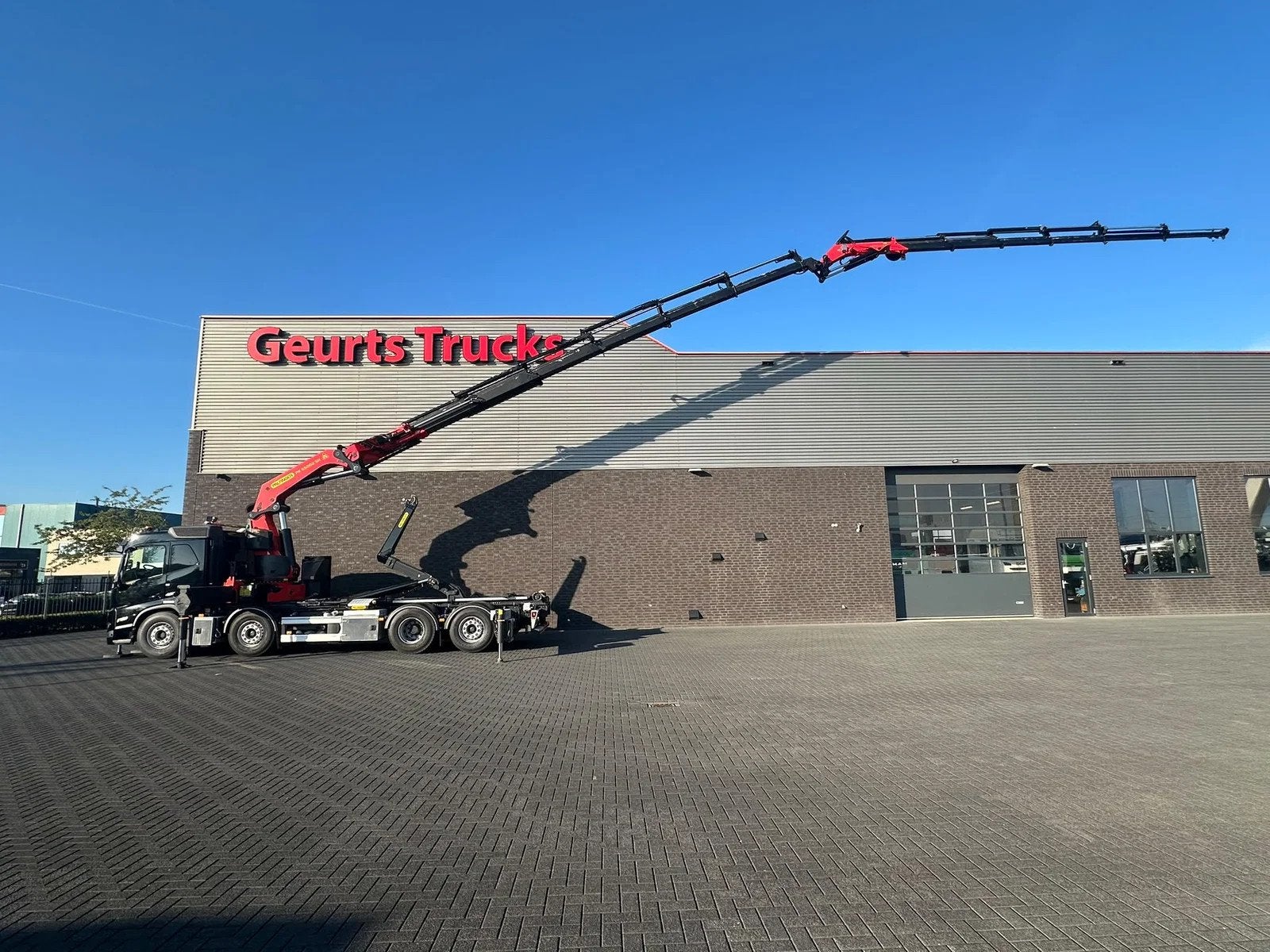 Volvo FM 460 8X2 + PALFINGER PK 65002-SH E +PJ 125E +HAAKARM, Auto's, Automaat, 338 kW, Zwart, Diesel