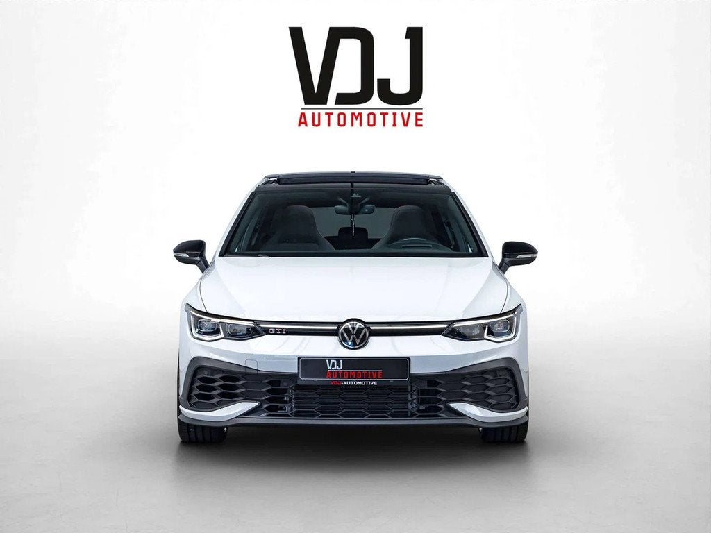 Volkswagen Golf GTI CLUBSPORT|AKRAPOVIC|PANO|IQLIGHTS|HARMAN, Automaat, Gebruikt, Zwart, 1984 cc
