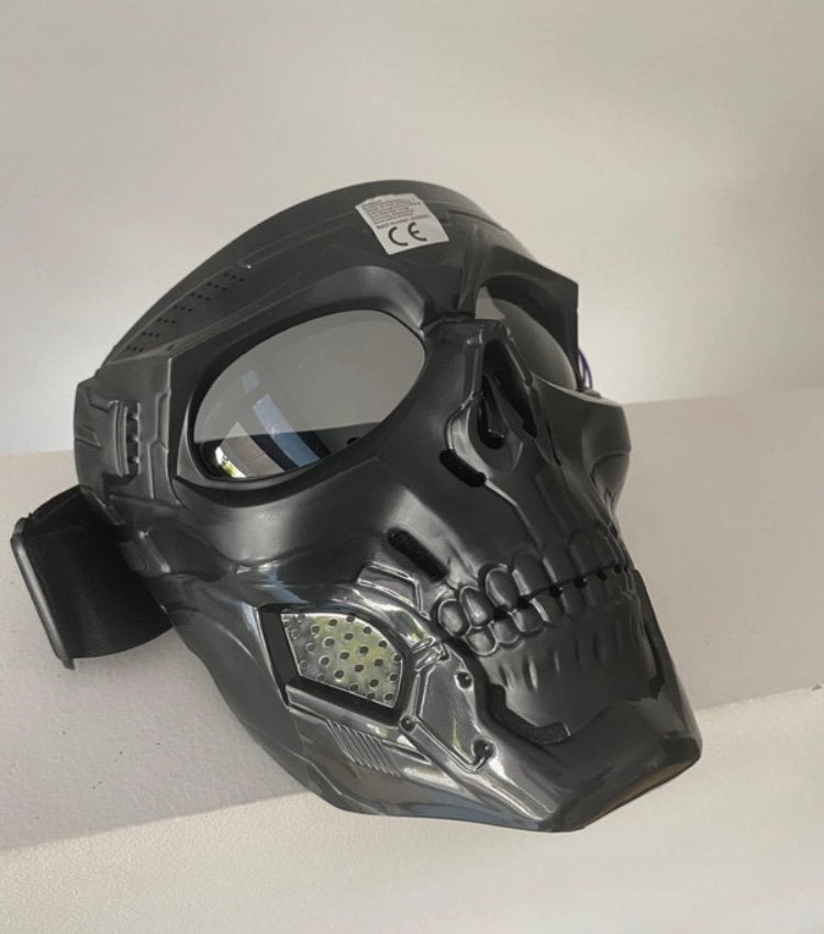 Skull masker, Enlèvement, Neuf