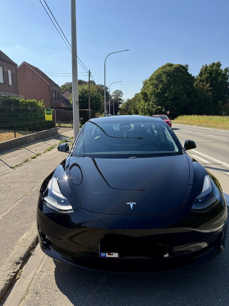 Tesla Model 3 Standard Range Plus – 2021, Autos, Achat, Noir, 5 portes, Berline