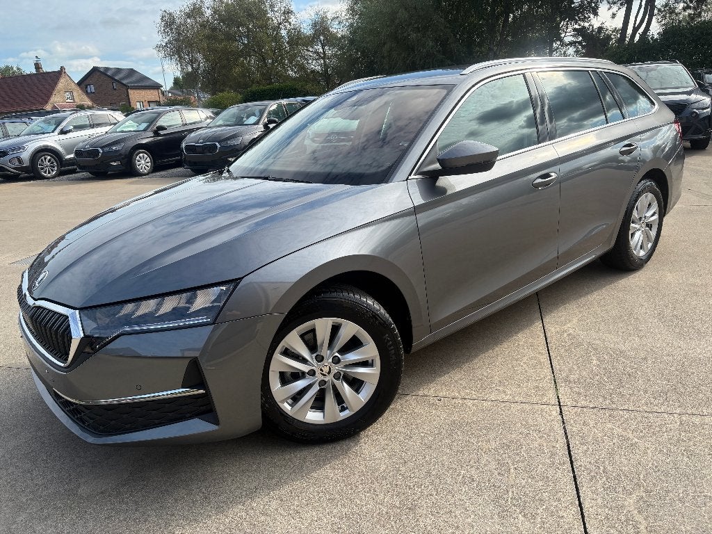 Skoda Octavia Combi 1.5 TSI Facelift + Leder / Alcantara‼️, Auto's, Skoda, Voorwielaandrijving, Alcantara, https://public.car-pass.be/vhr/1f2252e1-84a0-41f4-86ef-9e7498d987c7