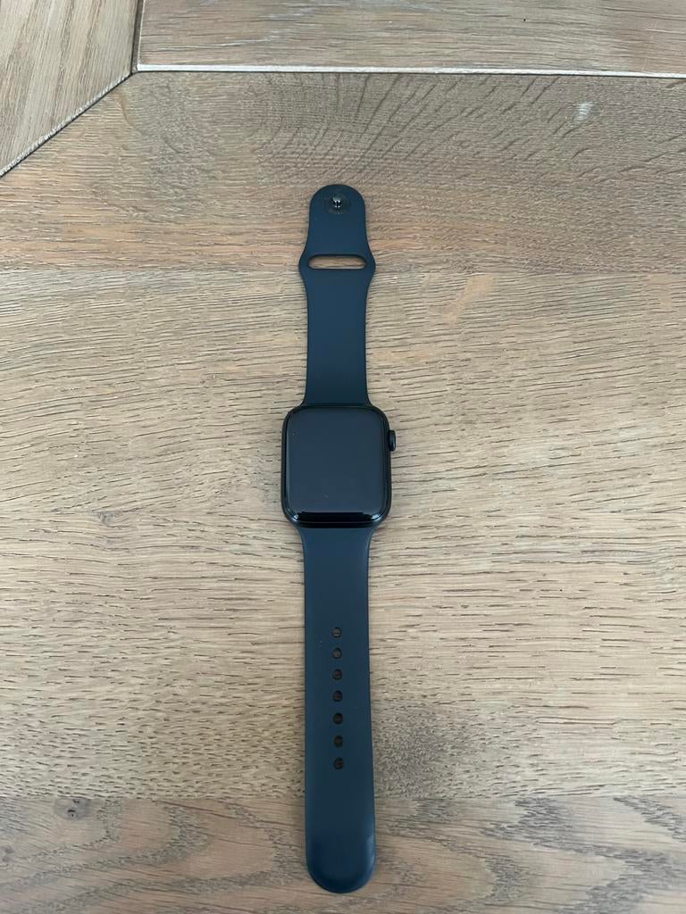 Apple Watch SE3 44mm no cellular, Ophalen, IOS, Zo goed als nieuw, Waterdicht