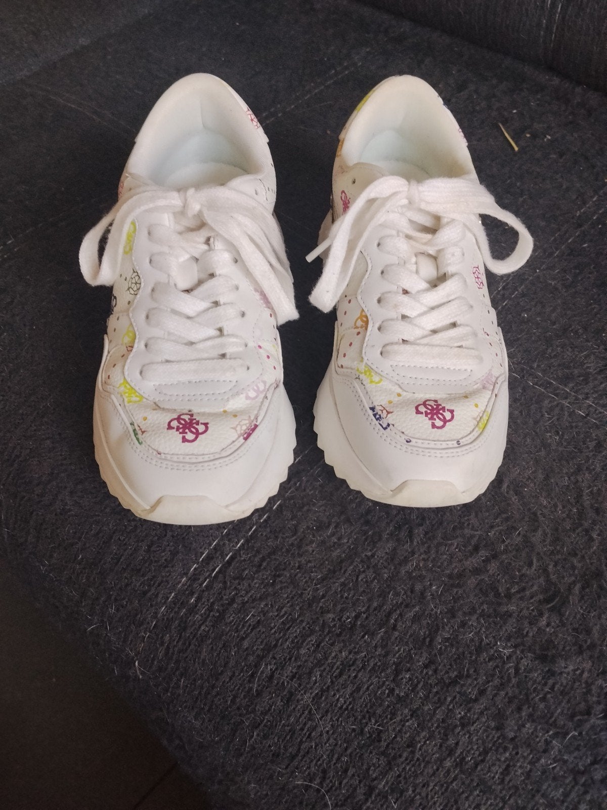 te koop splinternieuwe guess schoenen maat 35, Sport en Fitness, Basketbal, Ophalen, Nieuw, Schoenen