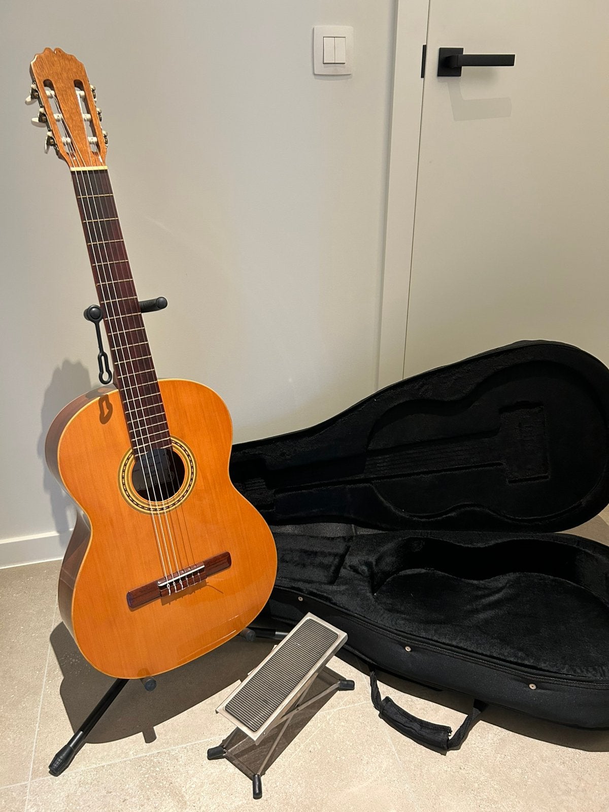 Spaanse Klassieke Gitaar (Jorge Banús López) – Complete Set, Musique & Instruments, Enlèvement, Comme neuf