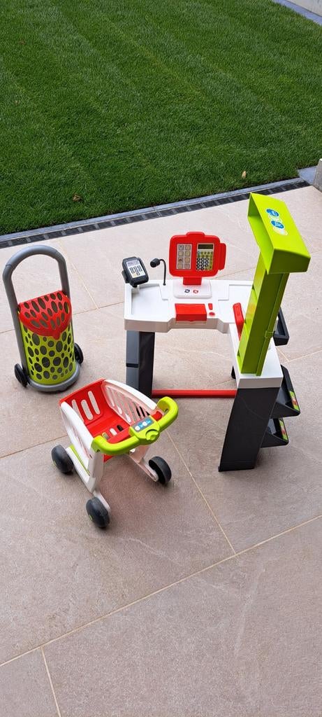 Winkeltje van Smoby met 2 winkelkarren, Enlèvement, Utilisé, Autres types