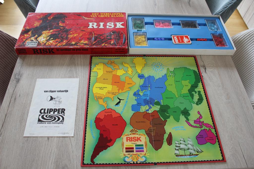 Rode Risk 1976, Hobby en Vrije tijd, Gezelschapsspellen | Bordspellen, Vijf spelers of meer, Ophalen of Verzenden, Gebruikt, Clipper