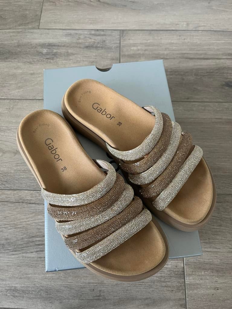 GABOR goudkleurige slippers M38, Ophalen, Zo goed als nieuw, Slippers