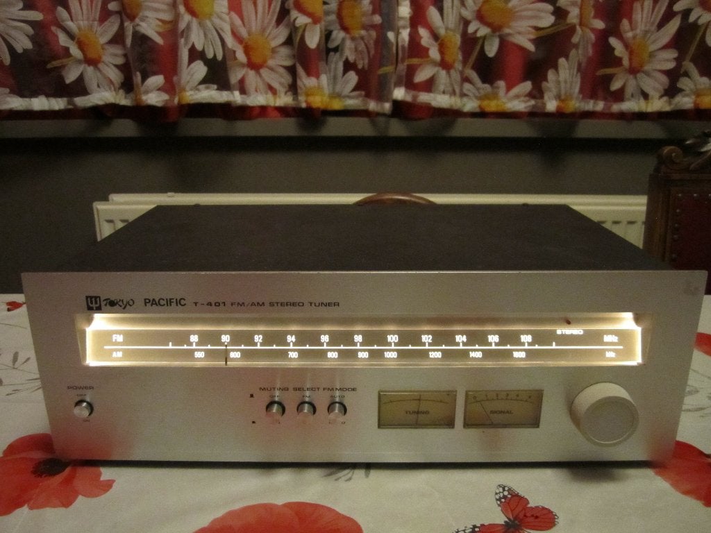 Tuner Tokyo Pacific T-401, Enlèvement ou Envoi, Utilisé, Analogique