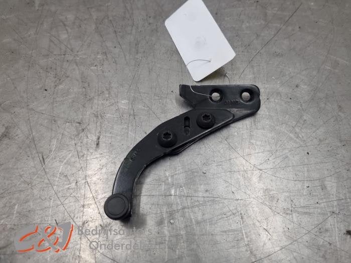 Roulette porte coulissante droite d'un Mercedes Vito (2502), 3 mois de garantie, Utilisé, -, -