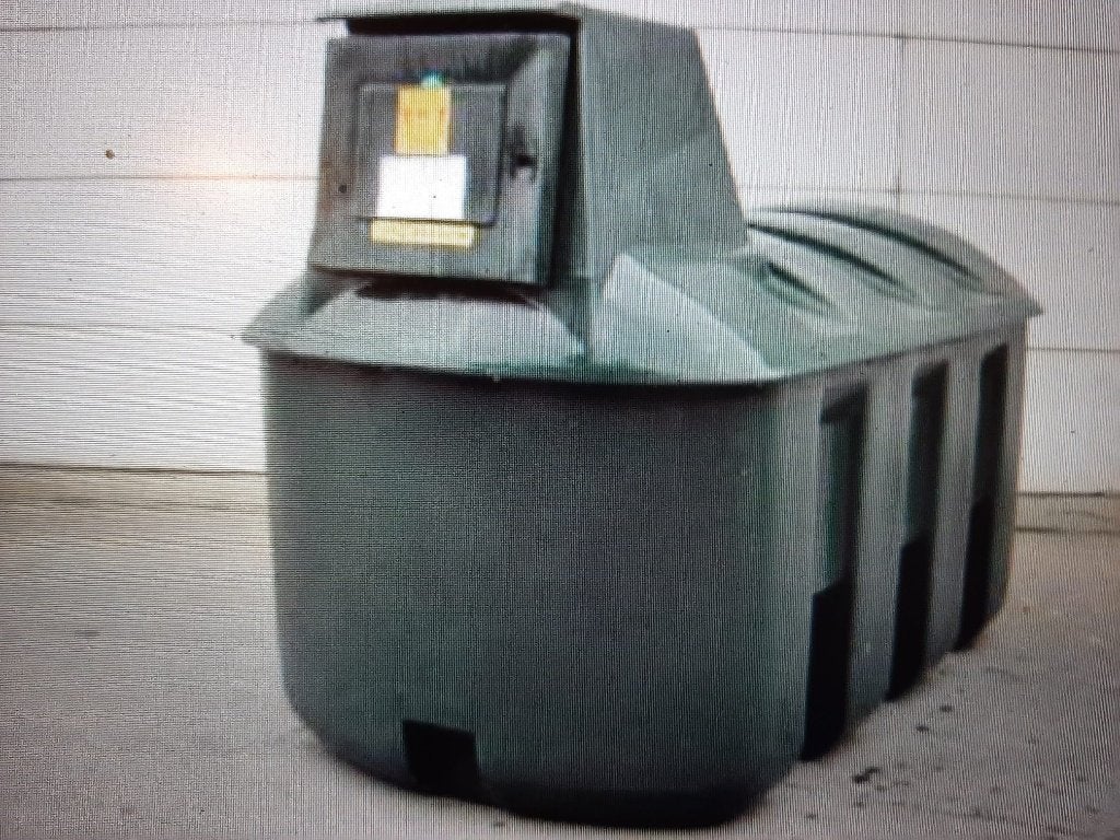 dieseltank 2500 Liter dubbelwandig met ingebouwde pomp, Ophalen