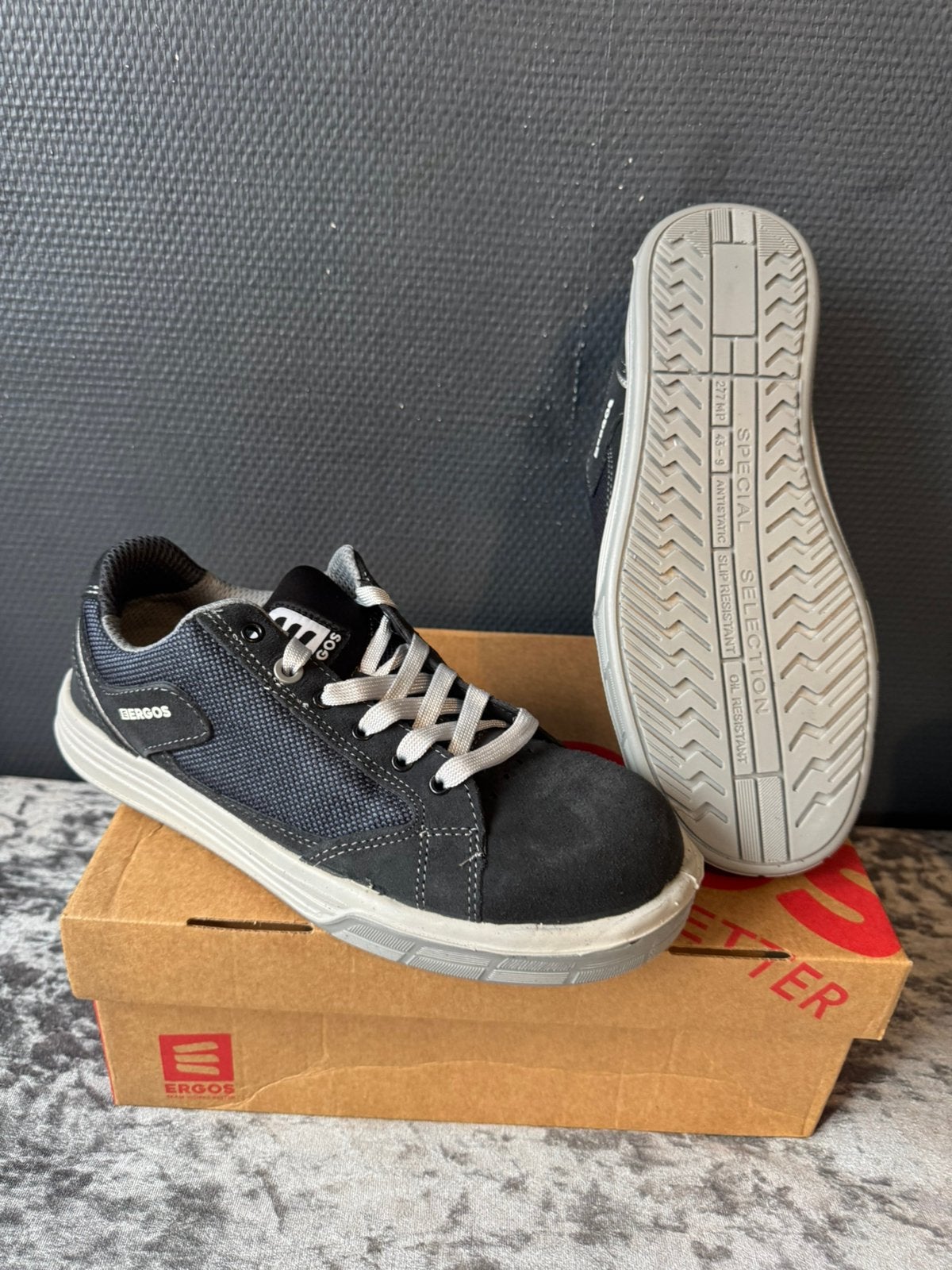 Nieuwe ERGOS veiligheidssneakers maat 43., Overige kleuren, Nieuw, Ophalen of Verzenden, Werkschoenen