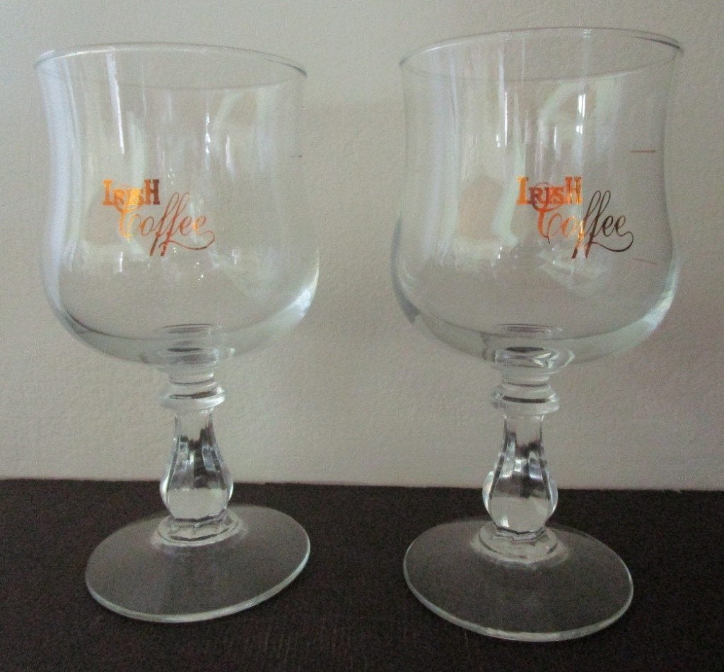 2 vintage tulpvormige glazen voor Irish Coffee - OPRUIM, Verzamelen, Ophalen of Verzenden, Nieuw, Overige typen