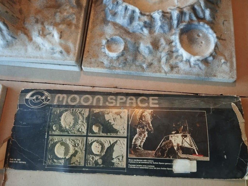 Moonspace sets, vintage, 4 in a box, Enlèvement ou Envoi, Utilisé, Diorama