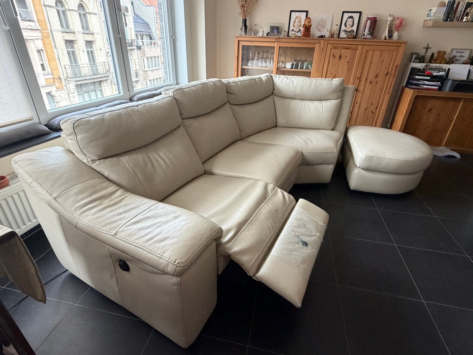 Salon Château D’Ax , couleur crème, bon etat …600€ ., Enlèvement