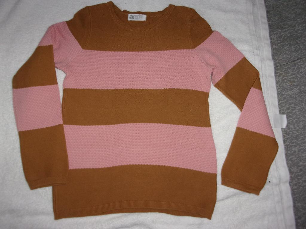 staat. Maar 1 keer aangehad. Niet rokers gezin en hui, Kinderen en Baby's, Kinderkleding | Maat 134, Meisje, Trui of Vest, H&M