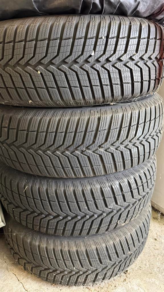 4 pneus hiver + jantes – La Hulpe – BONNE AFFAIRE, Ophalen, Winterbanden, Band(en)