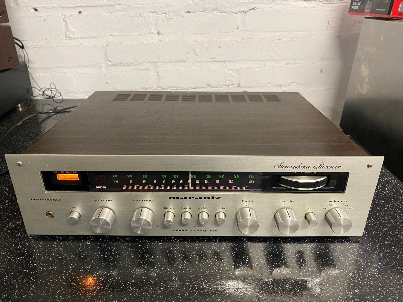 Ampli Tuner Vintage Marantz Model Twenty Six, TV, Hi-fi & Vidéo, Amplificateurs & Ampli-syntoniseurs, Enlèvement, Comme neuf