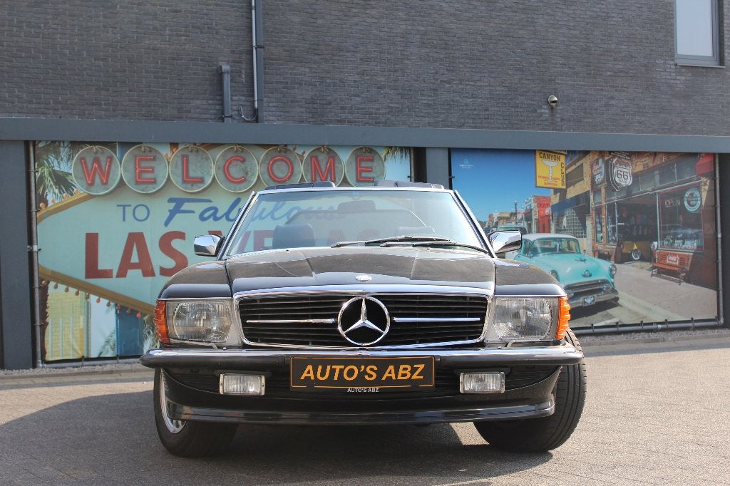 Mercedes 560 SL, foto 2